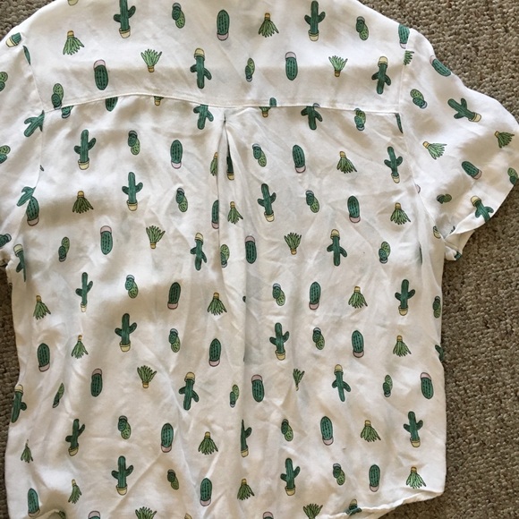 Fun Cactus Button Up—With A Pocket! - Picture 3 of 5